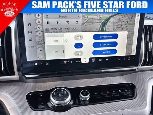 Used 2025 Ford Expedition Active AWD/4WD image 28