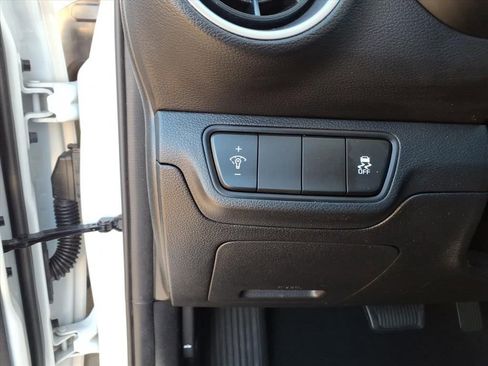 Used 2023 Kia Forte LXS image 19