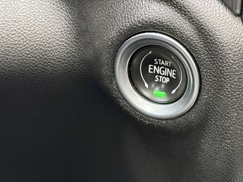 Used 2021 GMC Sierra 1500 Denali w/ Driver Alert Package II image 17