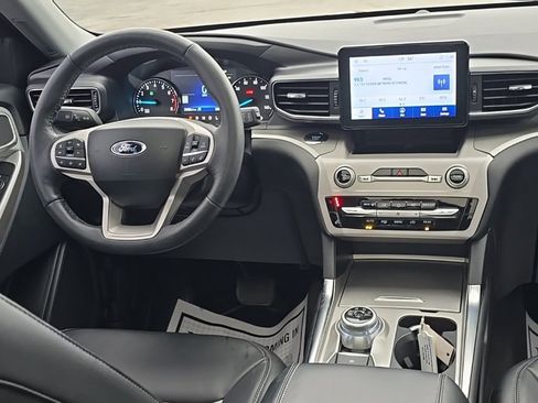 Used 2023 Ford Explorer XLT w/ Equipment Group 202A image 27