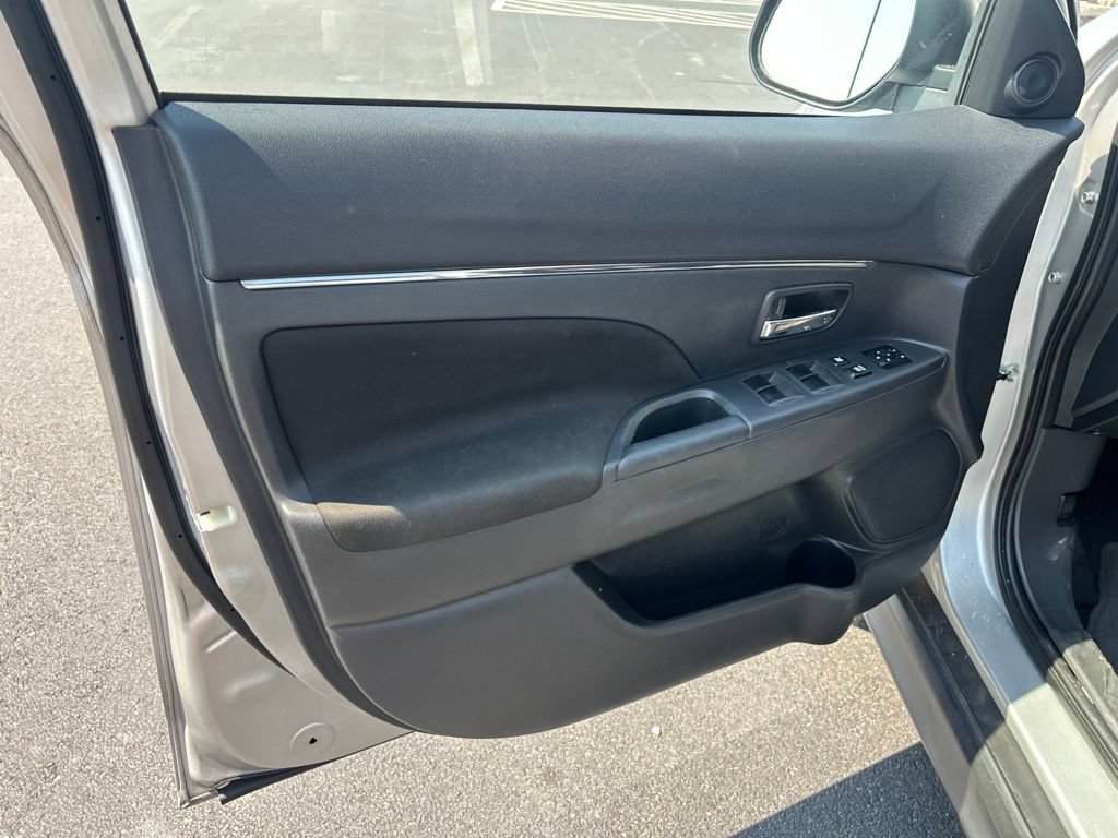 Used 2022 Mitsubishi Outlander Sport FWD image 14