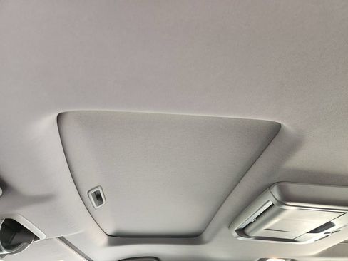 Used 2017 Honda Pilot Elite image 24