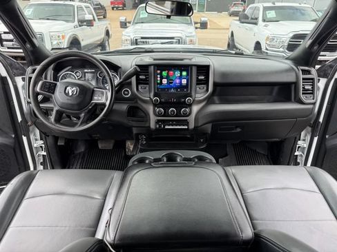 Used 2022 RAM 5500 Tradesman w/ Chrome Appearance Group AWD/4WD image 16