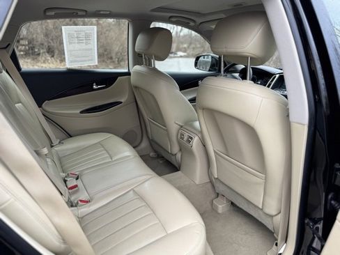 Used 2017 INFINITI QX50 AWD w/ Premium Plus Package image 15