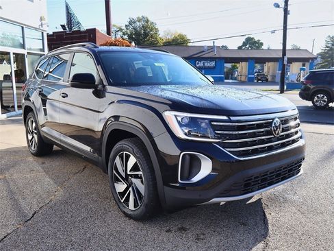 New 2026 Volkswagen Atlas SE image 7