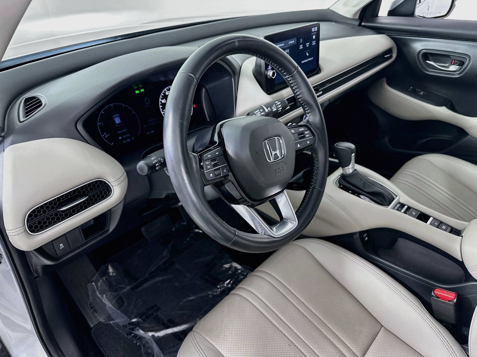 Used 2026 Honda HR-V EX-L image 9