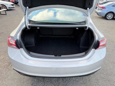 Used 2022 Chevrolet Malibu LT image 31