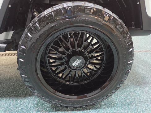 Used 2021 Jeep Gladiator Rubicon AWD/4WD image 17