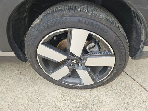 Used 2025 Hyundai Santa Fe Limited image 26