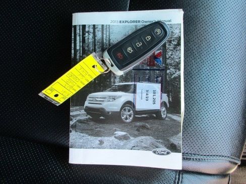 Used 2013 Ford Explorer Limited AWD/4WD image 39