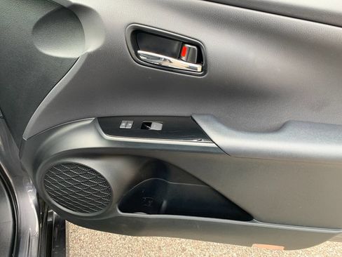 Used 2022 Toyota Prius Prime XLE FWD image 19