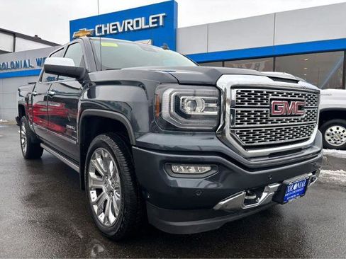Used 2018 GMC Sierra 1500 Denali w/ Denali Ultimate Package AWD/4WD image 18