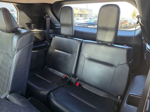 Used 2024 Mitsubishi Outlander SE image 14