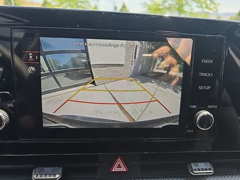 New 2025 Kia Sportage LX image 16