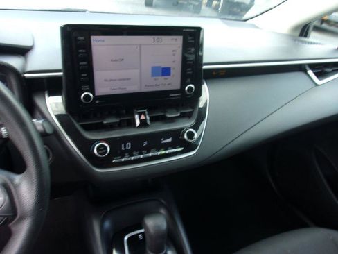 Used 2022 Toyota Corolla LE w/ LE Convenience Package FWD image 11