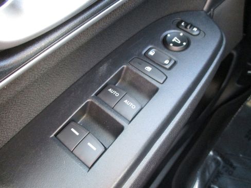 Used 2019 Honda CR-V EX image 30