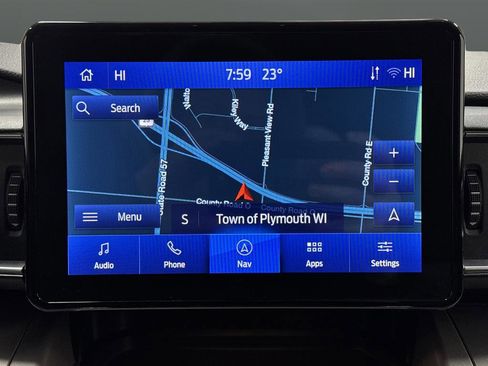 Used 2023 Ford Explorer XLT image 10