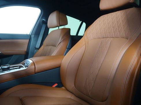 New 2027 BMW X6 xDrive40i w/ Executive Package AWD/4WD image 10