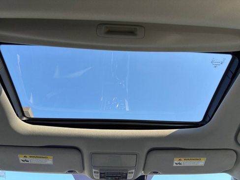 Used 2018 Acura TLX V6 w/ Technology Package image 4