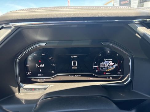 Used 2025 GMC Sierra 2500 Denali w/ Technology Package AWD/4WD image 27