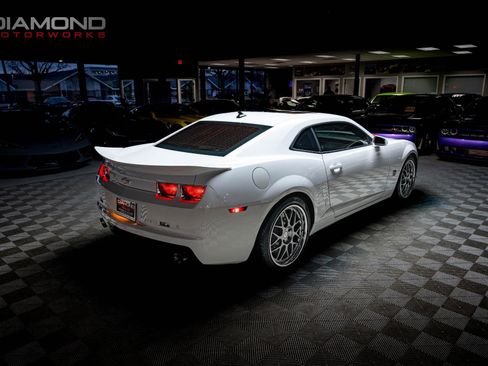 Used 2010 Chevrolet Camaro SS w/ LPO, Ground Effects Package image 49