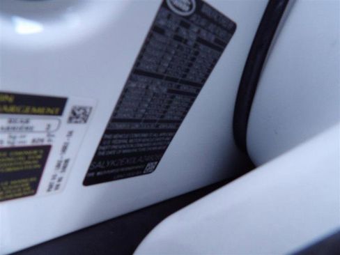 Used 2020 Land Rover Range Rover Velar R-Dynamic S image 32