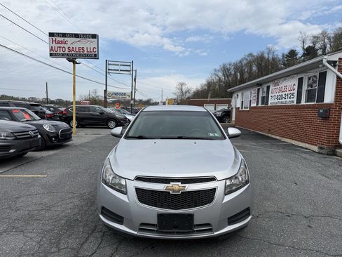 Used 2014 Chevrolet Cruze LT image 2
