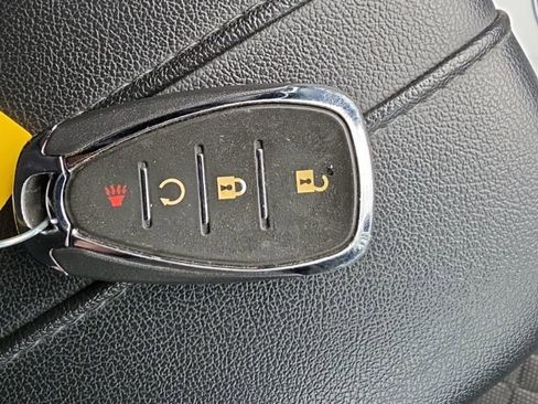 Used 2021 Chevrolet Blazer LT image 13