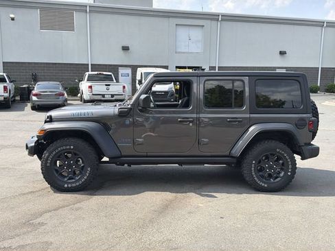 Used 2023 Jeep Wrangler Unlimited w/ Cold Weather Group AWD/4WD image 2