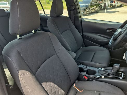 Used 2024 Toyota Corolla LE FWD image 32