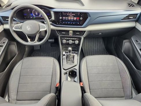 New 2024 Volkswagen Taos SE image 20