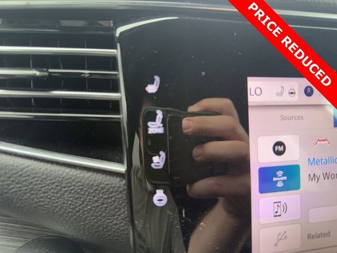 Used 2024 Jeep Wagoneer L Series III w/ Flexible Seating Group image 3