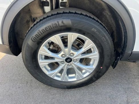 Used 2023 Ford Escape Active w/ Tech Pack #2 AWD/4WD image 9