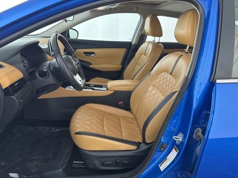 Used 2022 Nissan Sentra SV w/ SV Premium Package image 21