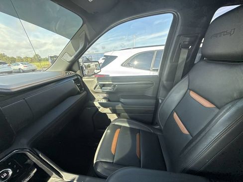 Used 2022 GMC Sierra 1500 AT4 w/ AT4 Preferred Package AWD/4WD image 15