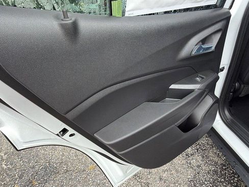 New 2026 Chevrolet Trax LT w/ Driver Confidence Package FWD image 18