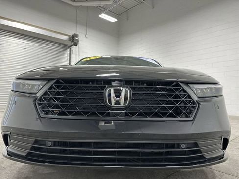 Used 2024 Honda Accord EX-L image 10