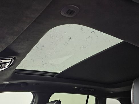 Used 2023 Jeep Grand Cherokee Summit image 22