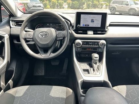 Used 2025 Toyota RAV4 XLE AWD/4WD image 16