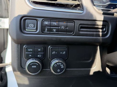 Used 2024 Chevrolet Tahoe RST w/ Luxury Package AWD/4WD image 20