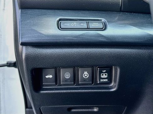 Used 2019 Nissan Maxima Platinum w/ Sport Mat Group FWD image 10