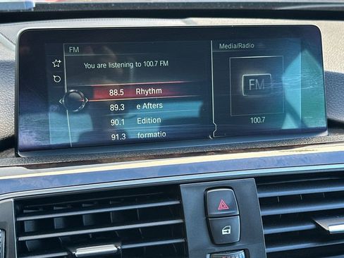 Used 2017 BMW 330i Sedan image 19