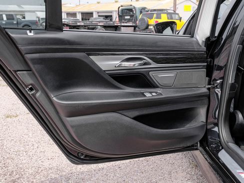 Used 2018 BMW 740i image 53