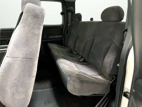 Used 2001 Chevrolet Silverado 2500 LS image 27