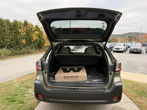 New 2025 Subaru Outback Premium image 6