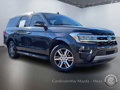 Used 2024 Ford Expedition Limited image 2