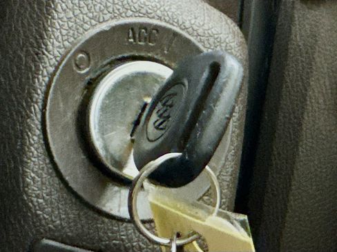 Used 2017 Buick Enclave Leather image 17