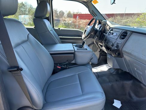 Used 2015 Ford F350 XL image 18