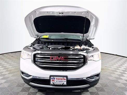 Used 2018 GMC Acadia SLT image 12