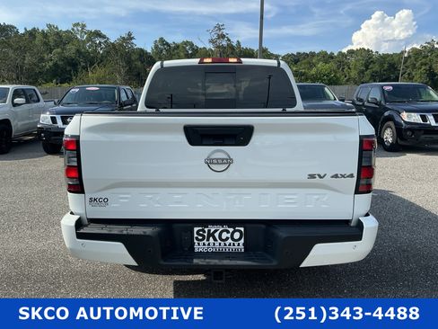 Used 2024 Nissan Frontier SV w/ SV Convenience Package AWD/4WD image 4